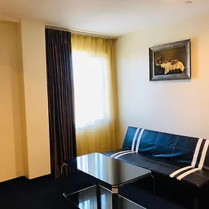 Hotel John